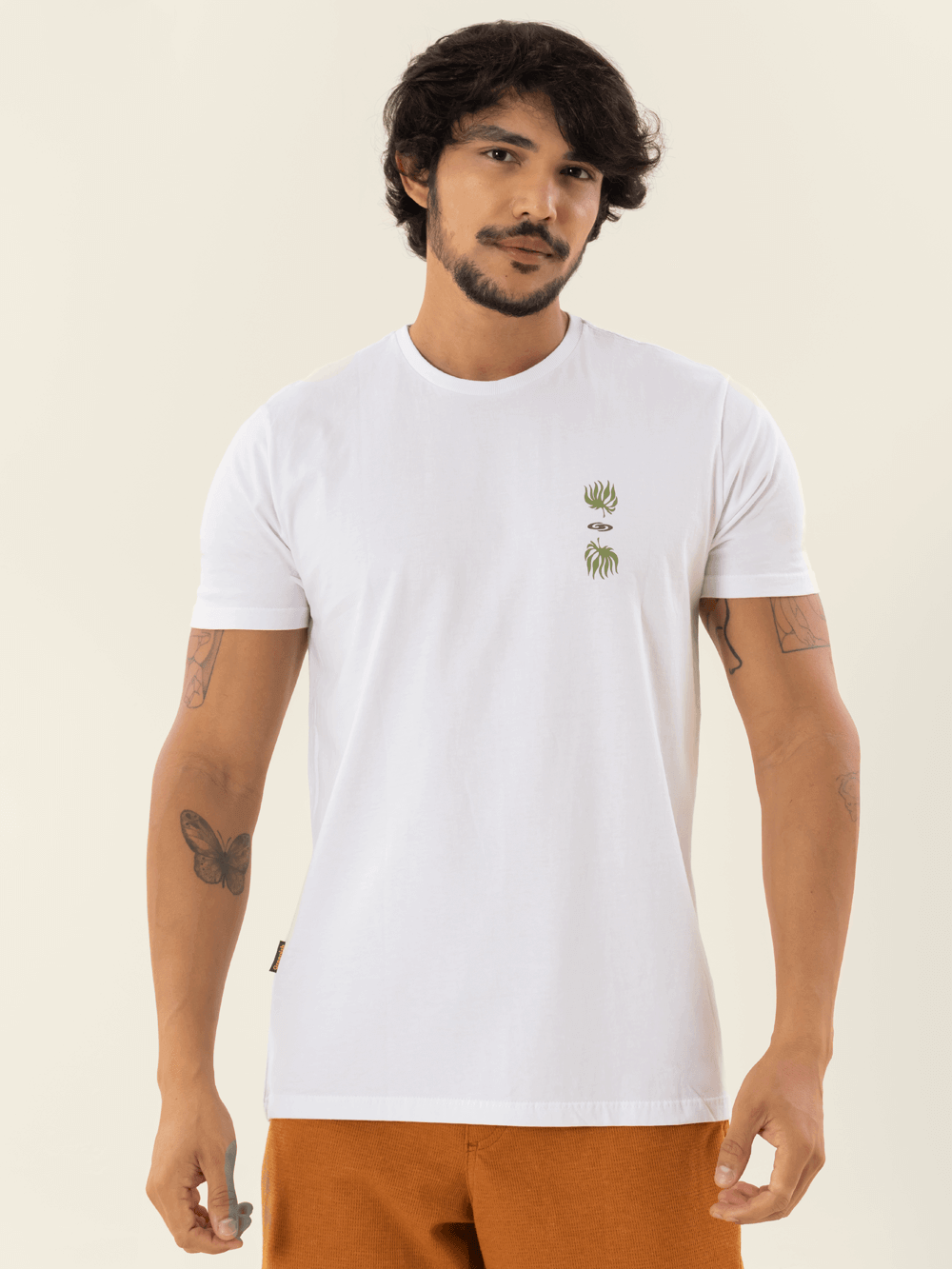 Camiseta Rising Sun e Folhas branca, modelo clássico, 100% algodão sustentável Greenish, conforto diário.