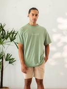 T-shirt oversized verde da Greenish, modelo Beyond, estilo streetwear e confortável para qualquer ocasião.