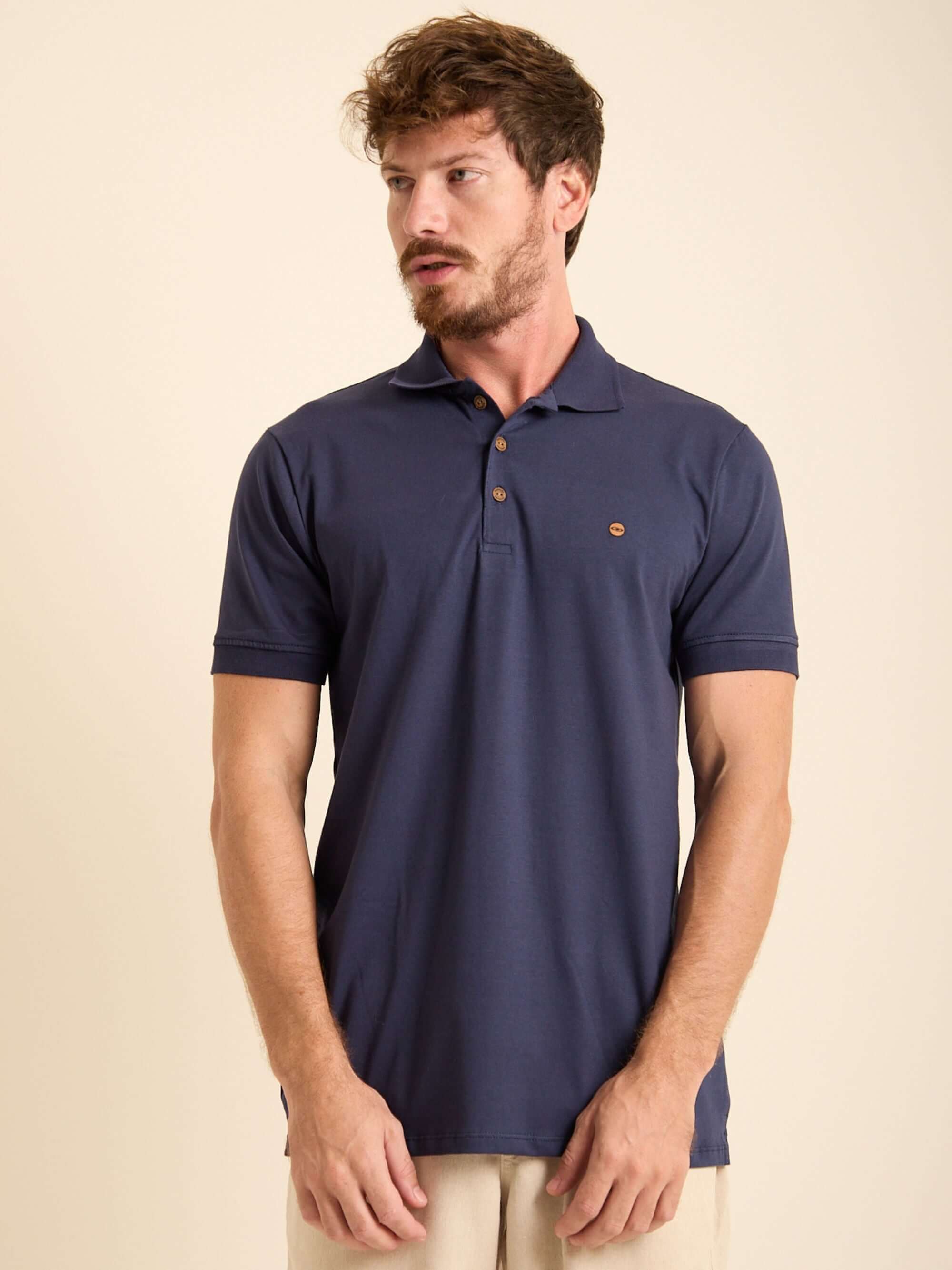 Camisa Polo Retilinea Azul Marinho da Greenish, confortável em algodão e elastano, com gola e três botões.