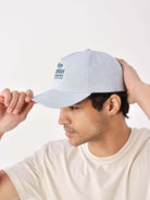 Boné Nineties Azul da Greenish, estilo moderno e despojado para looks casuais.