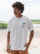 Camiseta oversized Big Riders da Greenish, branca, em tecido 100% algodão, perfeita para conforto após atividades ao ar livre.