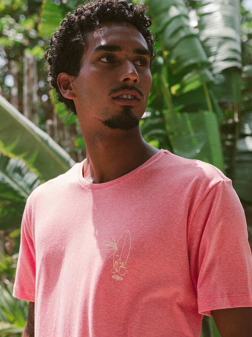 Camiseta Cogitandi Momentum Laranja da Greenish, ideal para um estilo descontraído e confortável no dia a dia.