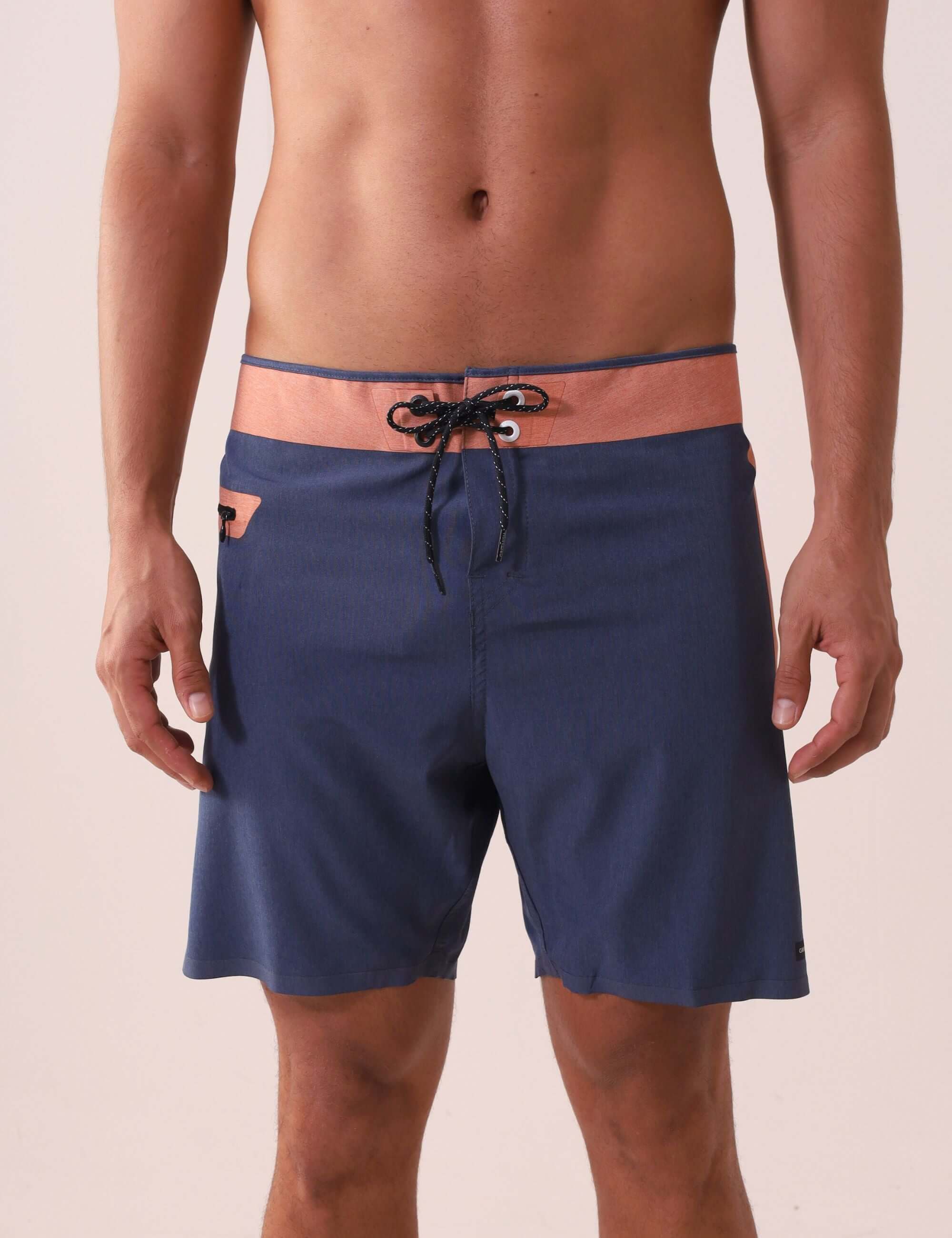 Boardshort Ultralight II Ocean - Azul Marinho da Greenish, leve e de secagem rápida, ideal para esportes aquáticos.