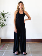 Calça Micca preta da marca Greenish, modelo confortável e moderno, ideal para o dia a dia.
