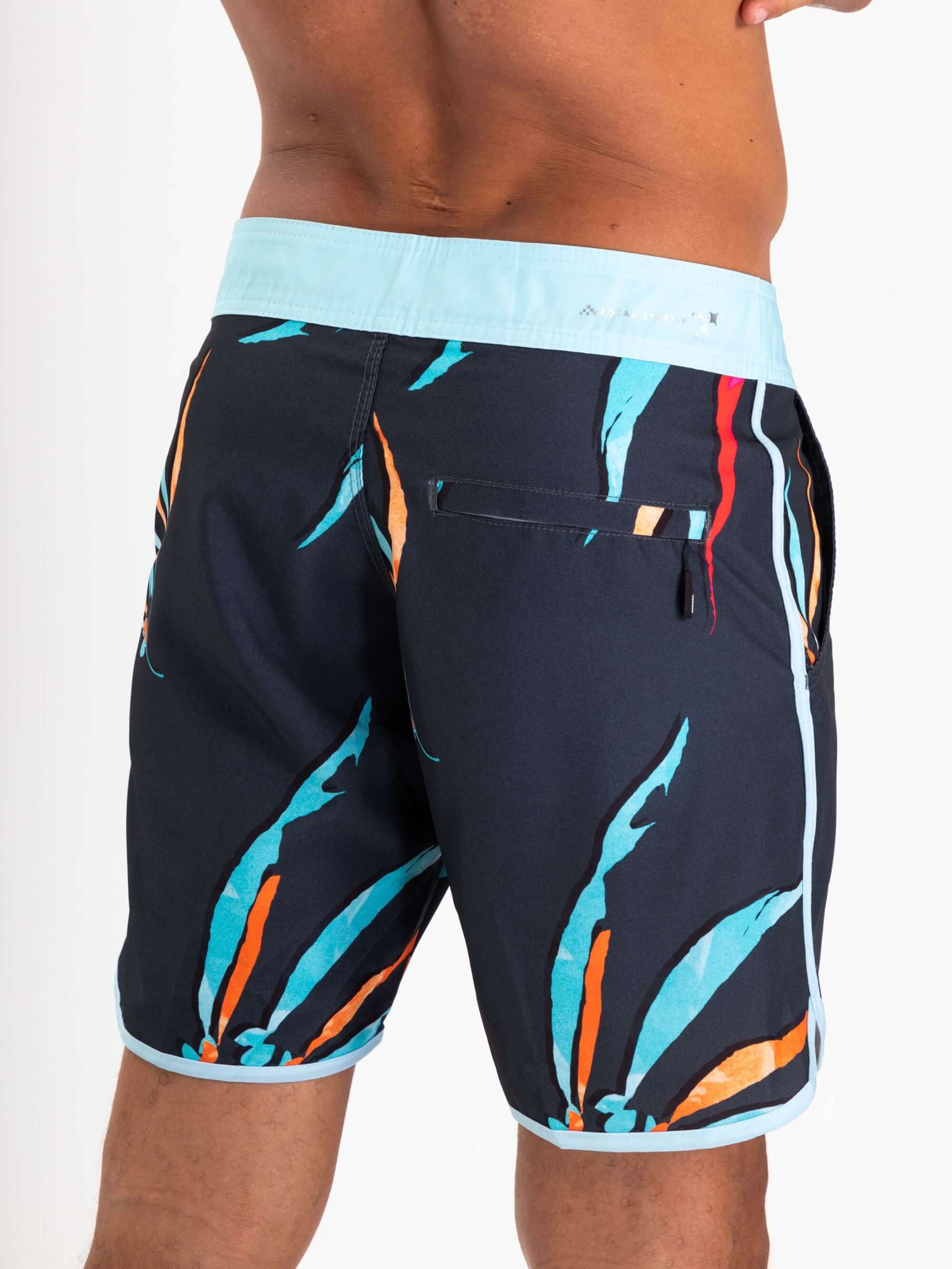 Calça de banho Boardwalk Seaweeds da Greenish, com estampa vibrante e bolso traseiro funcional.