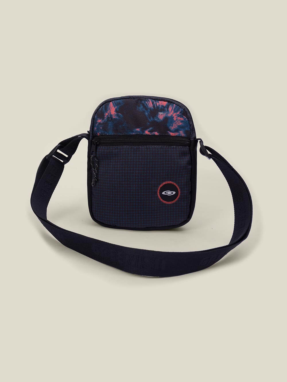 Stylish BAG NIGHT - PRETO by Greenish, featuring a vibrant design and adjustable strap for everyday use.