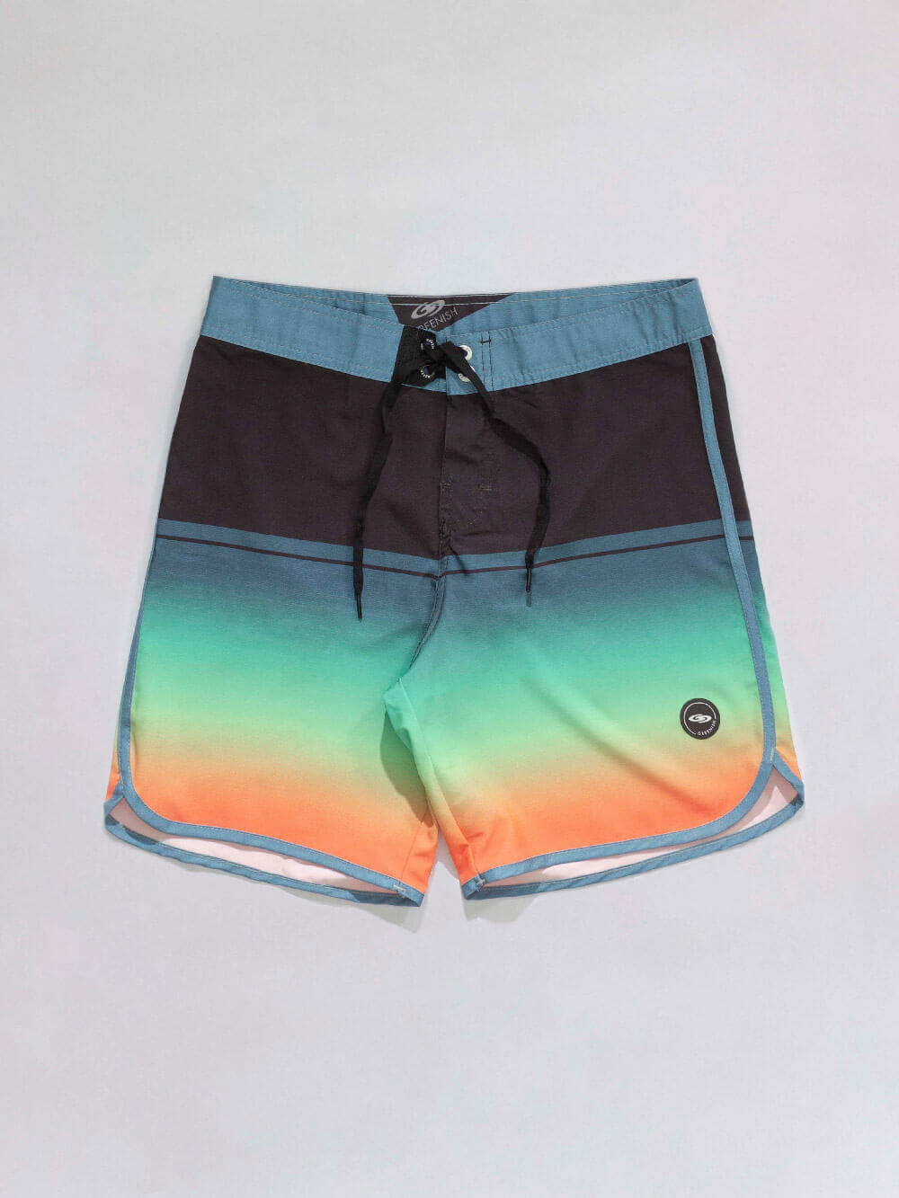 Greenish BOARDSHORT GRADIENT BLOCK - PRETO featuring vibrant color gradient and comfortable fit for beach activities.