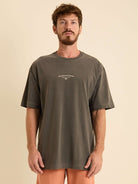 Camiseta oversized Chumbo da Greenish, básica e confortável, ideal para looks streetwear.