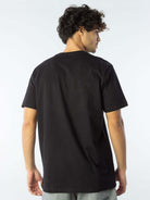 Camiseta vintage stripes preta com caimento perfeito da Greenish - malha sustentável 100% algodão.