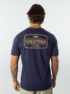 Camiseta Azul Marinho Greenish Soul Surfer, modelagem ampla, leve e confortável, perfeita para o dia a dia.