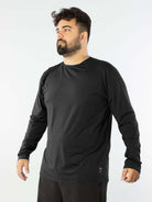 Camisa UV Manga Longa Basic preto da Greenish, ideal para atividades ao ar livre e proteção solar.