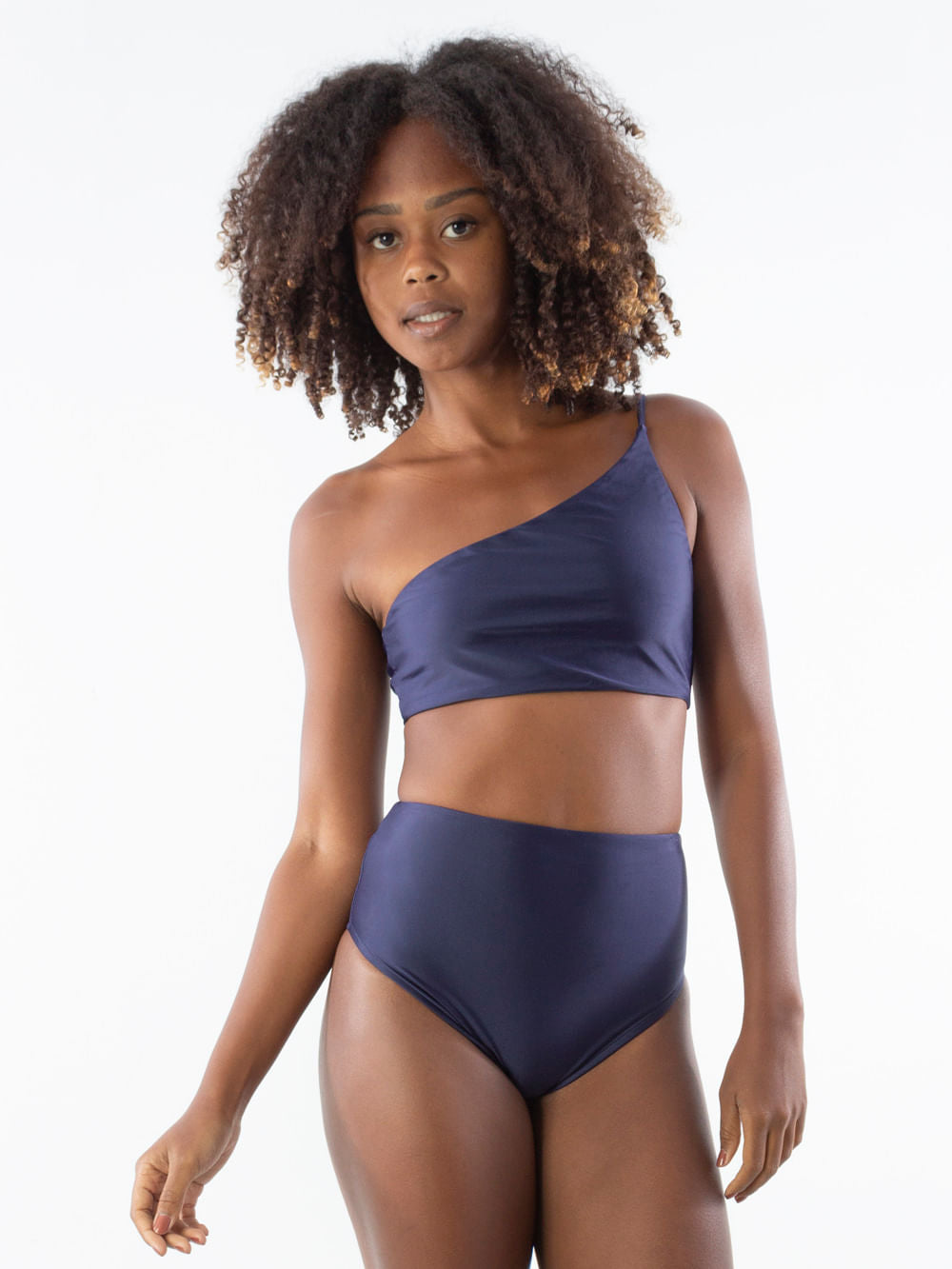 Calcinha hot pants básica azul marinho da marca Greenish, ideal para conforto e estilo.