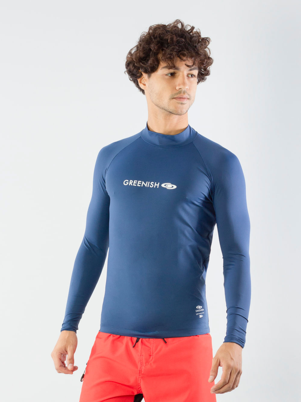 Colete UV Manga Longa Logotipia Greenish em azul marinho, ideal para esportes aquáticos e proteção contra raios UV.