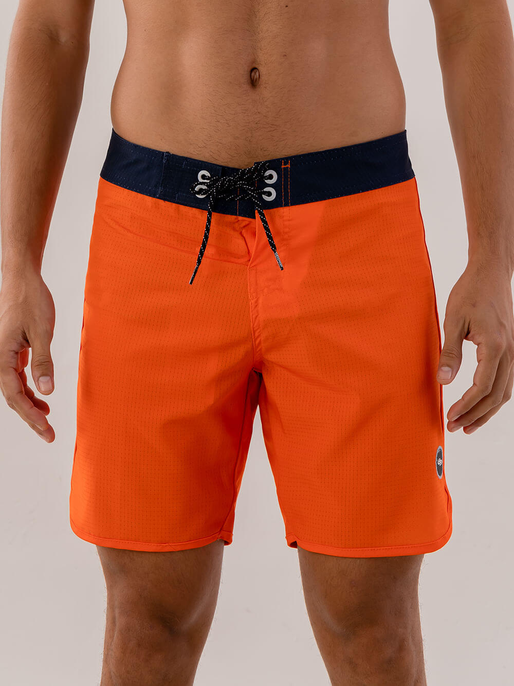 Bermuda boardshort Kaleidoscope Laranja da Greenish, conforto e alta performance para esportes aquáticos e atividades variadas.