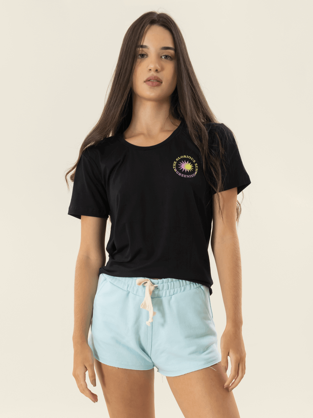 Camiseta preta The Glorious Sun da marca Greenish, estilo moderno e confortável.