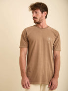 Camiseta Vintage Mandala marrom da Greenish, modelo clássico, estilo streetwear e estampa original.