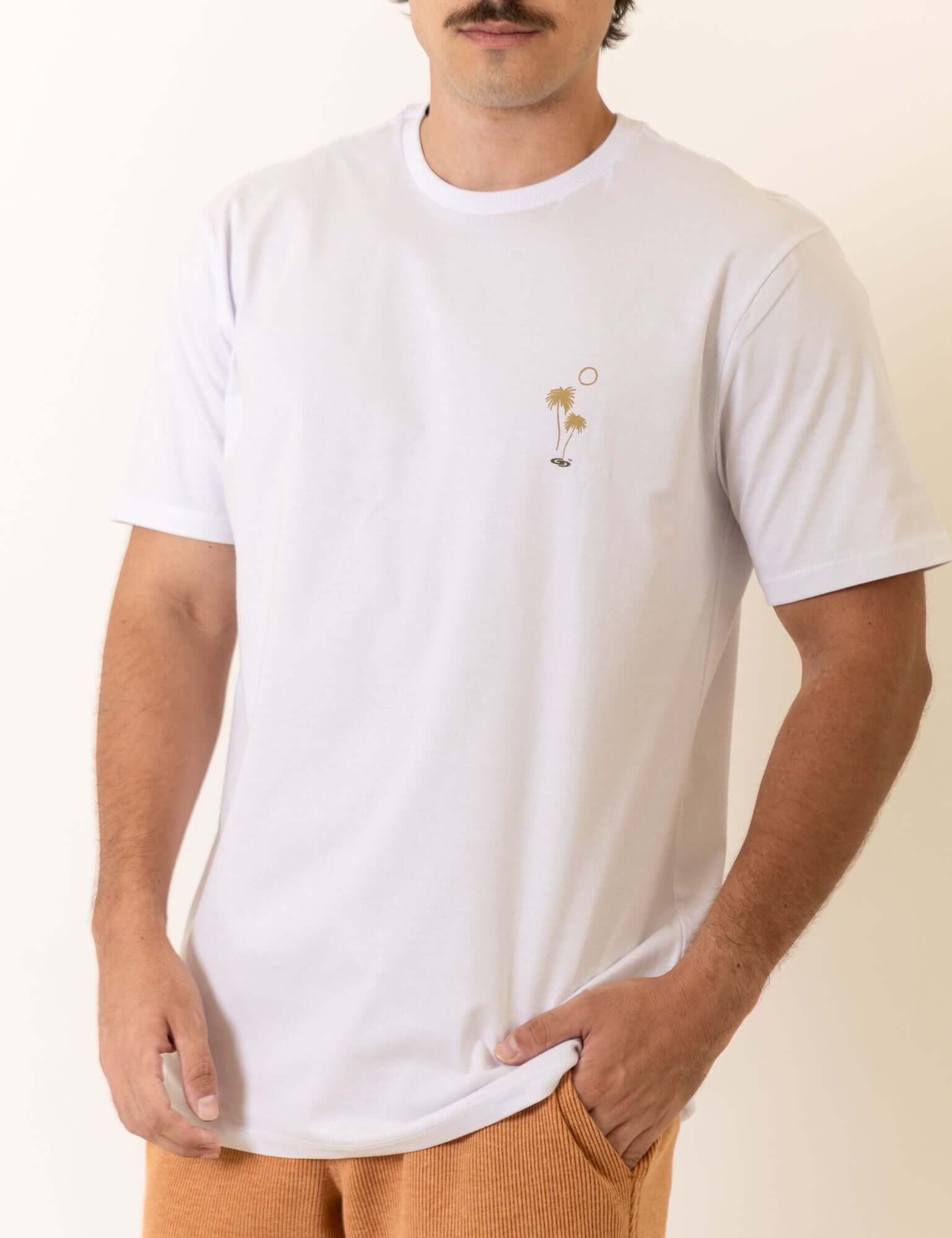 Camiseta Wave Lines - Branco, marca Greenish, camiseta branca com estampa minimalista, vestuário casual masculino.
