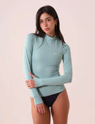 COLETE FEMININO SOUL - VERDE MENTA da marca Greenish, ideal para esportes ao ar livre com proteção UV, modelagem anatômica e secagem rápida