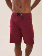 Boardshort Ultralight Basic - Bordo da Greenish, confortável e versátil para esportes aquáticos.