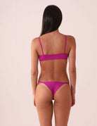 Greenish BIQUINI OPHELIA - UVA com alças elásticas e calcinha de tiras duplas, tecido macio e resistente ao cloro e sol.
