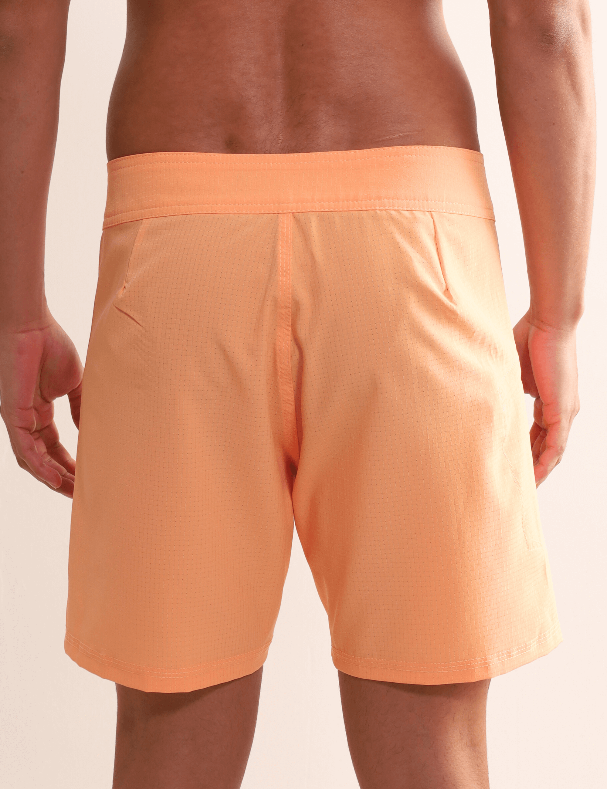 Boardshort Sunset Laranja Greenish, ideal para surf e praia, leve e de alta performance, com secagem rápida e bolso funcional.