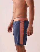 Boardshort Ultralight II Ocean - Azul Marinho da Greenish, com tecido leve e secagem rápida, ideal para esportes aquáticos.