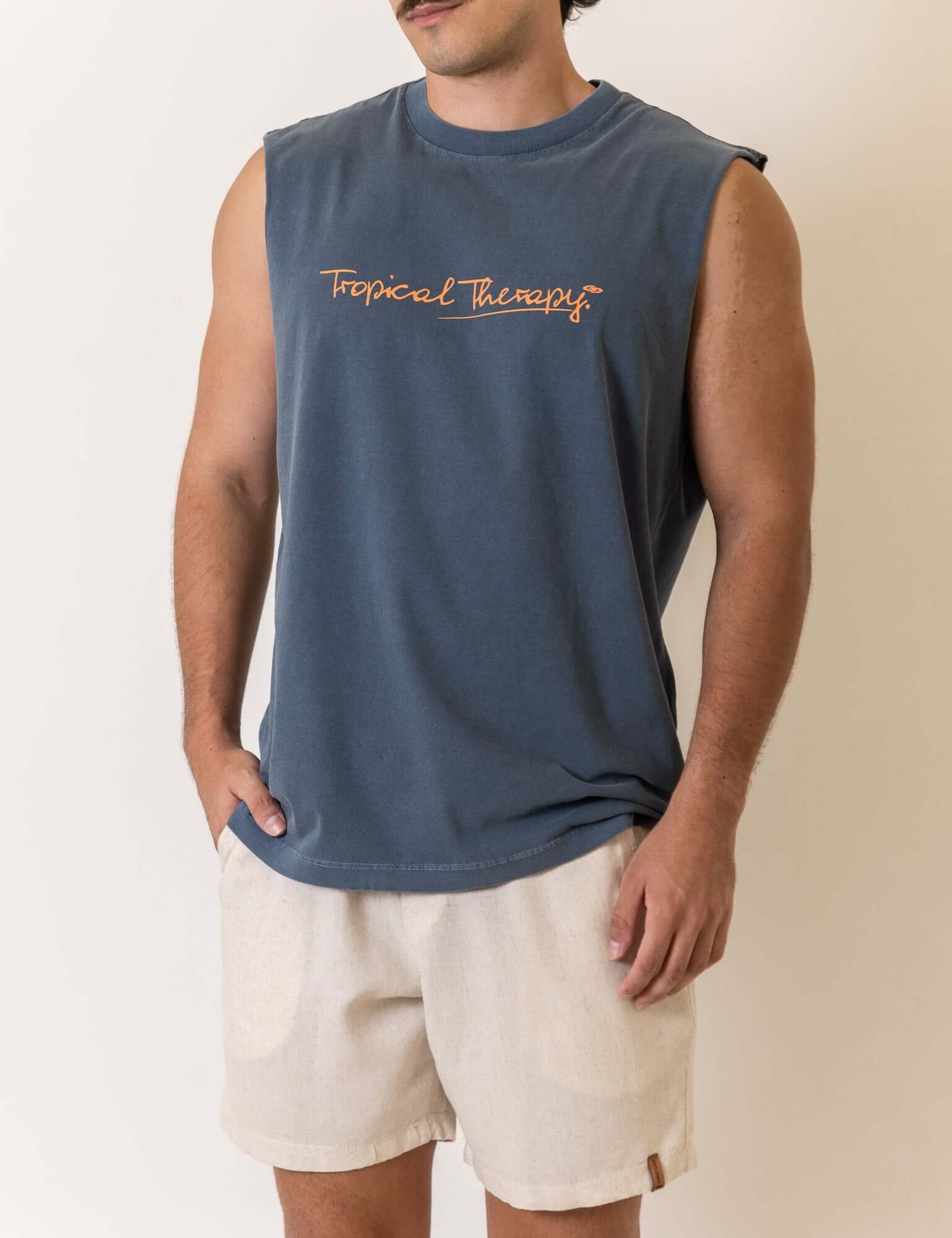 Greenish Regata Larga Tropical Terapy - Azul Marinho, comfortable sleeveless shirt with stylish print, ideal for casual wear.