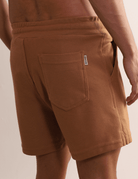 Short Moletom Artisan caqui da Greenish com tecido macio e estilo casual, ideal para momentos à beira-mar.