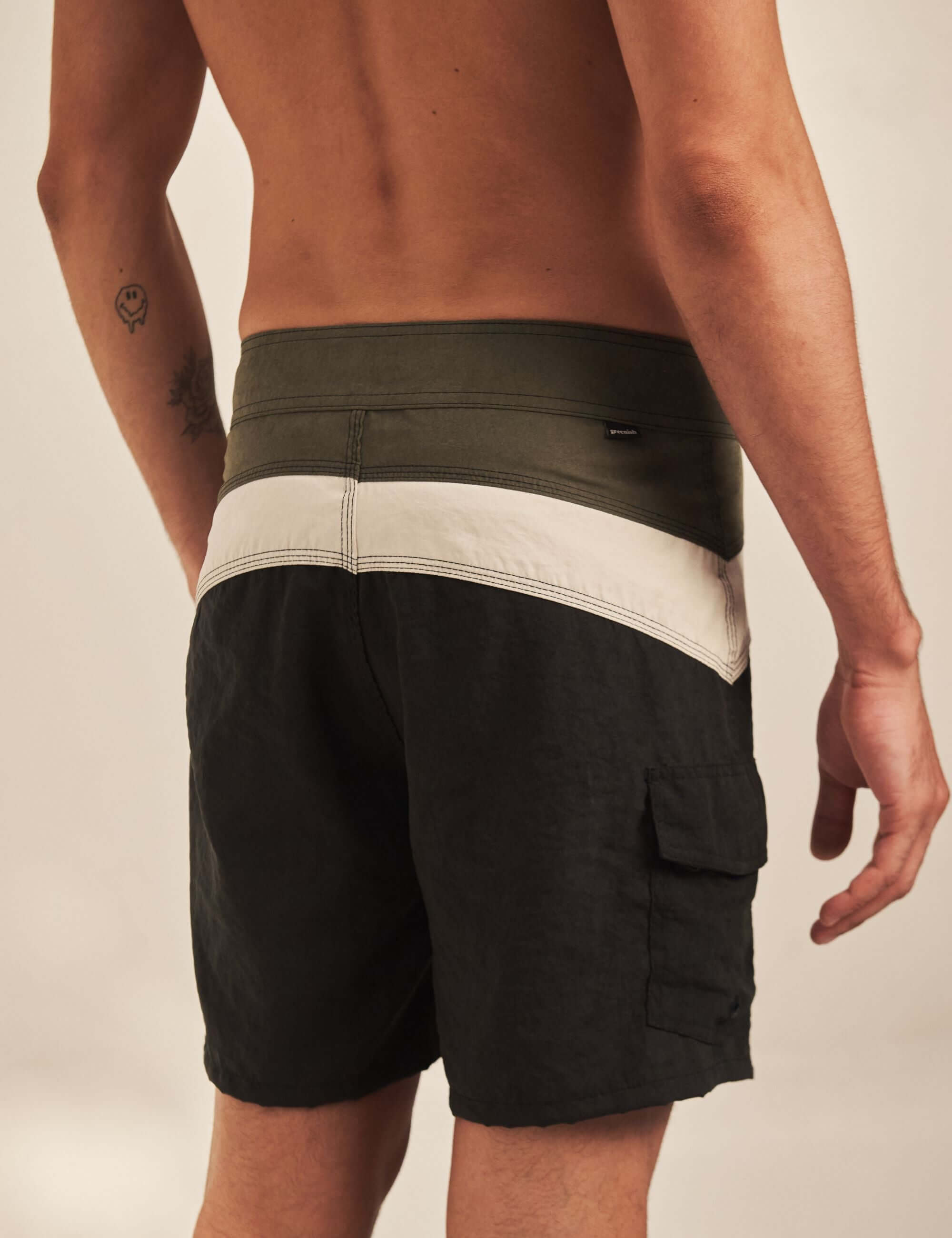 Boardshort New Cut Down Ii - Preto by Greenish, back view showing built-in elastic waist, laser-cut details and side cargo pocket