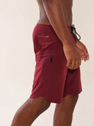Bermuda de surf Ultraleve Bordô da Greenish, confortável e ideal para esportes aquáticos.