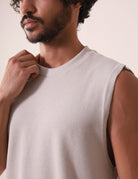 Greenish REGATA LARGA WAVES - NATURAL com modelagem solta e detalhe bordado, ideal para quem busca conforto e estilo.