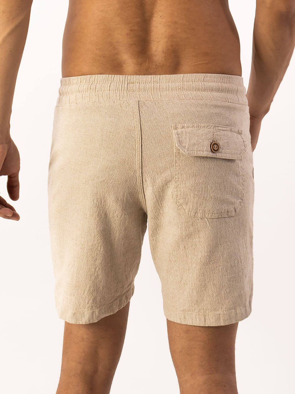 Short Linho Relax Comfort da Greenish, com bolso traseiro e cadarço de algodão, ideal para diversas ocasiões.