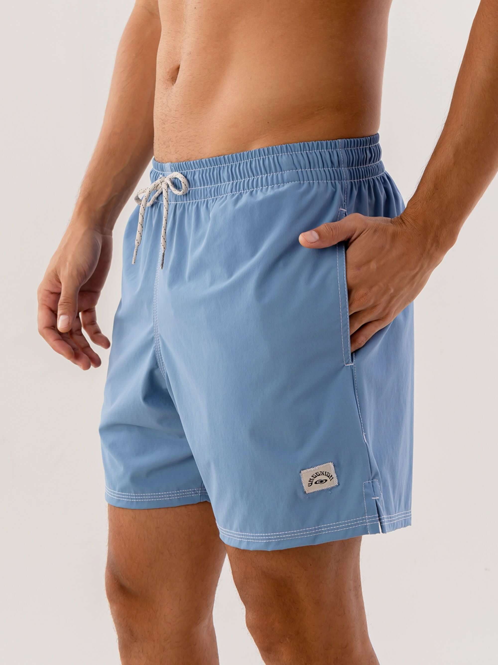 Short Volley Vintage Seekers Azul Indigo da Greenish - Confortável, prático e com bolsos, ideal para o dia a dia.