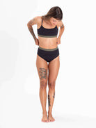 Sutiã biquini Jami Active da Greenish, preto, alças reguláveis, ideal para piscina e praia.