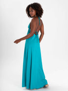 Vestido longo Cami azul mar da marca Greenish, com detalhes nas costas, ideal para o verão.