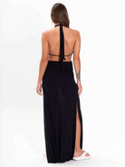 Vestido longo Izzy preto da Greenish, com design soltinho e amarração no pescoço, ideal para liberdade de movimento.