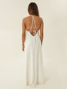 Vestido longo Lucy natural da Greenish, detalhes nas costas e estilo descontraído.