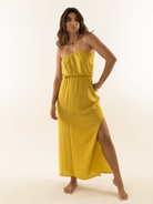 Vestido midi Malala amarelo da Greenish, estilo leve e confortável, ideal para dias quentes.