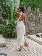 Vestido Midi Palma off white da Greenish, look elegante e confortável, amarração no pescoço, costas nuas, estilo leve.